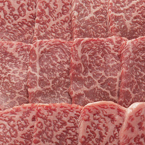 松阪牛焼肉用(肩・モモ・バラ)  700g 木箱入り包装イメージ