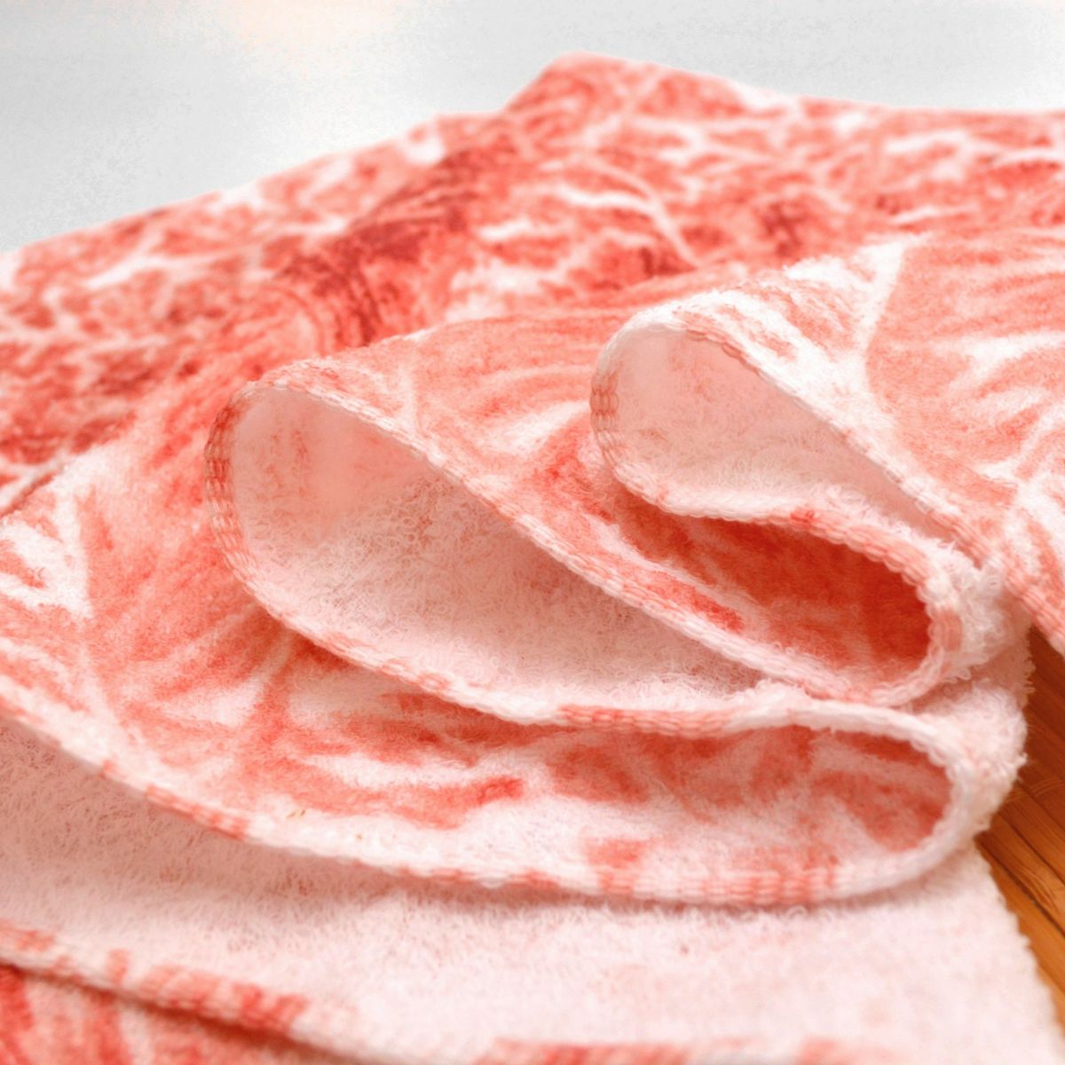 【ソーシャルギフト・URLタイプ】三重県産 松阪牛霜降りタオル