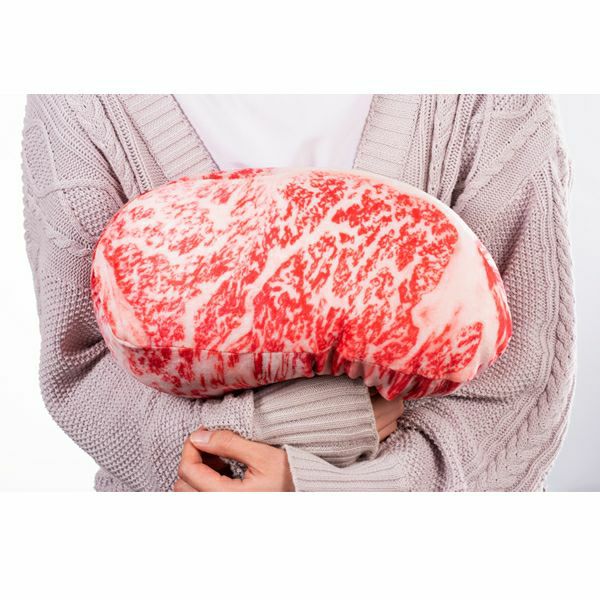 【ソーシャルギフト・ギフト券タイプ】松阪牛 霜降り クッション